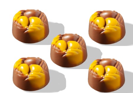 Tosca Vogelnestjes Melk gevuld met Advocaat crème bakje 8 stuks